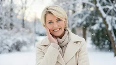 Osoby, które wyglądają znacznie młodziej, niż wskazuje na to ich wiek, unikają tych 6 nawyków.