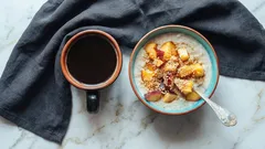 Osoby, które zawsze jedzą na śniadanie to samo, mają 5 ważnych korzyści