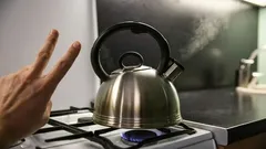 Czy dwukrotne gotowanie wody jest naprawdę niebezpieczne? Co mówią na ten temat dane naukowe?